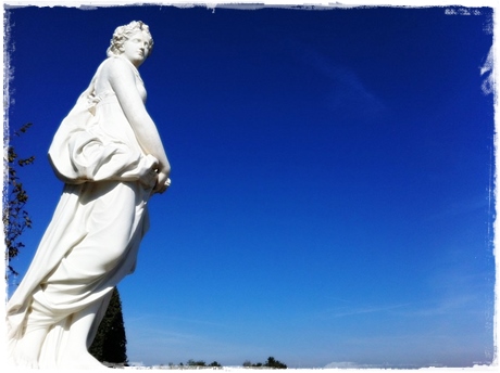 ヴェルサイユにある彫像