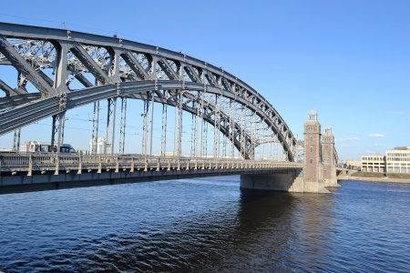 ロシアの川と橋